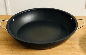 lot 133 image: Nordic Ware 40030 Non-Stick Paella Pan