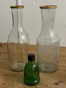 lot 143 image: Vintage Paul Masson Collector Series 1995, Wine DecanterPitcherCarafe, Vintage Wine World 1976 Green Glass Bottle 6.3 fl. Oz. Collectible Mini Bottle &amp Clear Hlass Vintage Paul Masson DecanterPitcherCarafe