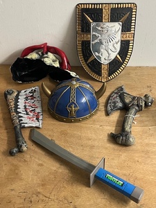 lot 174 image: Halloween Haunted House or Costume Props