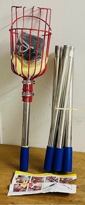 lot 251 image: New Fruit Picking Extendable Tool