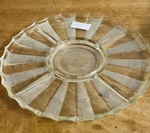 lot 306 image: Vintage Jeanette Glass Co. Crystal Dewdrop Divided Serving Platter Relish Tray