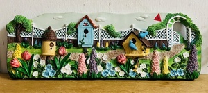 lot 318 image: 15 x 6 Decorative Birds, Birdhouses Yard Ornament, & Floral Yard Ornament