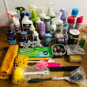 lot 236 image: Huge Lot of Household Chemicals &amp Cleaning Supplies