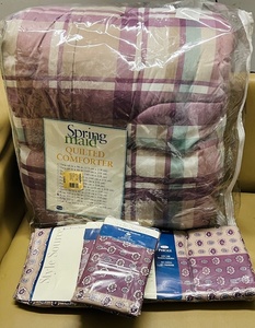 lot 219 image: Spring Maid Ainsley Burgandy Quilted King Comforter WStyle Source Ainsley Burgandy Flat Sheet, Fitted Sheets, &amp Two Packages Standards Pillowcases