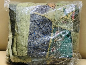 lot 222 image: King Sized Fancy Duvet Set