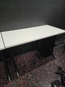 lot 75 image: White Gaming Desk w Oversize Gaming PC Rack.  Desk Measures 48 x 24 x 30