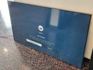 lot 79 image: Samsung 65 Class TU7000 Crystal UHD 4K Smart TV, Model UN65TU7000FXZA