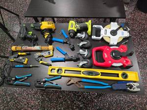 lot 104 image: Large Lot of Misc Hand Tools.  Includes Everything Pictured