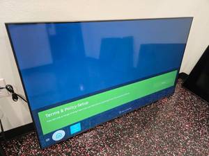 lot 129 image: Samsung 65 Class TU7000 Crystal UHD 4K Smart TV, Model UN65TU7000FXZA