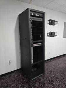 lot 163 image: Rack Mounted Server Cabinet