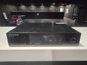 lot 221 image: Shure QLXD4 Digital Wireless Receiver
