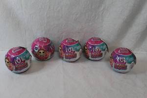 lot 65 image: Lotof LOL Bubble surprises 5 in this lot