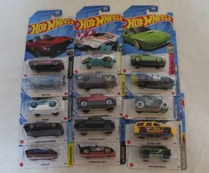 lot 79 image: Hot Wheels theres 15