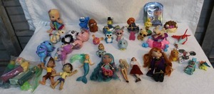 lot 109 image: Mixed lot of previously love toys