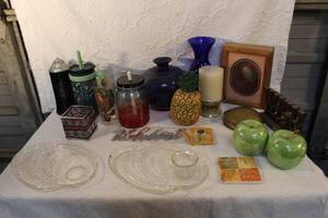 lot 251 image: Mixed lot 2-vintage Federal Glass snack tray and vintage Princess House VIP black glass beer stein  vases and shell trinket box and much more see all pictures