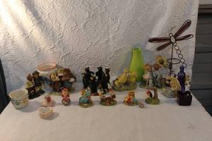 lot 252 image: a collection of ceramic figurines and more see pictures