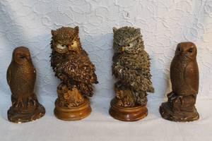 lot 275 image: vintage owl figurines