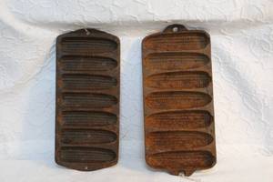 lot 280 image: 2-cast iron cornbread  pan.