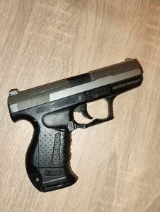 lot 47 image: WALTHER P99 CO2 PISTOL