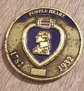 lot 25 image: Purple Heart Coin