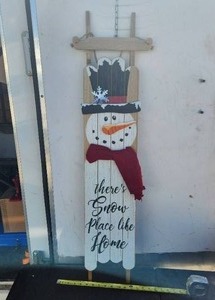 lot 14 image: Glitzhome - Snowman Wooden Welcome Sleigh Christmas Vertical Porch Sign - 43