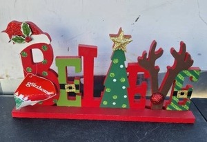 lot 20 image: Glitzhome - 14L Wooden Christmas BELIEVE Table Decor with Reindeer Christmas Tree Santa Hat Table Sign for Christmas Decoration Rustic Christmas Sign for Tabletop Shelf Mantle Fireplace Xmas Decor