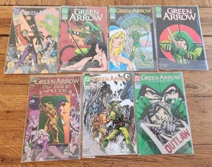 lot 141 image: Selection of DC Comics - Green Arrow