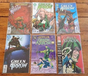 lot 146 image: Selection of DC Comics - Green Arrow