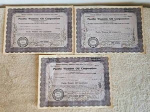 lot 81 image: Selection of vintage Pacific Western Oil Corporation - Temporary Certificates - Stamped - 12101928