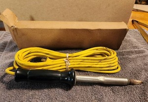 lot 84 image: Vintage heavy duty electric soldering iron - Bell Systems - 95w 120v - Hexacon Industries