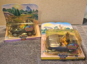 lot 107 image: Selection of 2 vintage Disney - The Disneyland Autopia Cars - Chevron collectible - toy