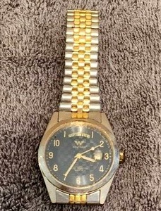 lot 115 image: Vintage mens Waltham quartz watch