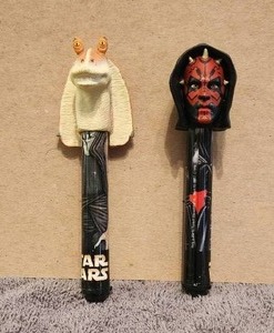 lot 119 image: Selection of 2 vintage Star Wars collectible markers