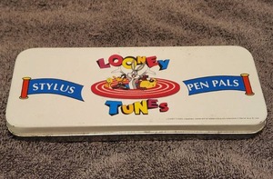 lot 136 image: Vintage Looney Tunes - ink pen in metal display case - Bugs Bunny