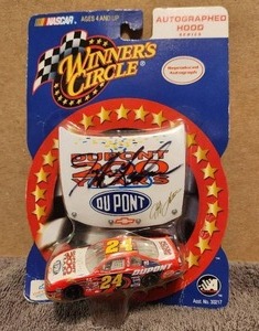 lot 139 image: Collectible Winners Circle - Jeff Gordon Nascar racecar - Autographed - Authenticity unknown