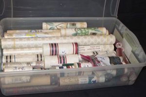 lot 99 image: Tub Of Wall Paper Boarders and more