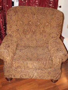 lot 145 image: Comfy Chair