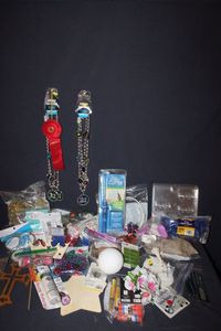 lot 150 image: Large Amount of Crafting Items