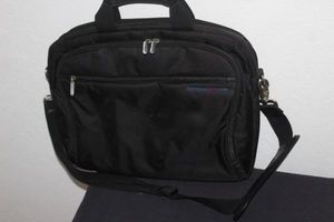 lot 210 image: Laptop Carry Bag