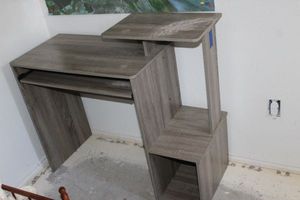 lot 213 image: Small Desk