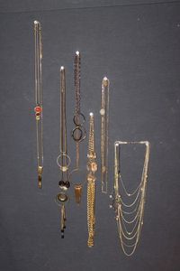 lot 11 image: Five Fashion Necklaces