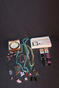 lot 243 image: Ladies Fashion Jewelry and Watch Bands
