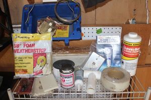 lot 278 image: Home Repair Items