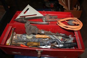 lot 291 image: Metal Toolbox With Contents as Shown in Photos