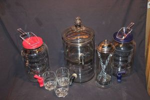 lot 318 image: Drink dispensers