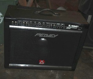 lot 351 image: Peavey Nashville 1000 Guitar Amp