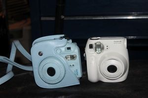lot 353 image: Two Fuji Instant Cameras