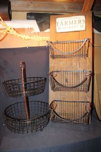 lot 354 image: Kitchen Decor