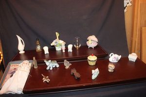lot 386 image: Two Floating Shelves and Mini Decorations, Some Vintage