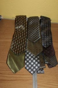 lot 478 image: ties